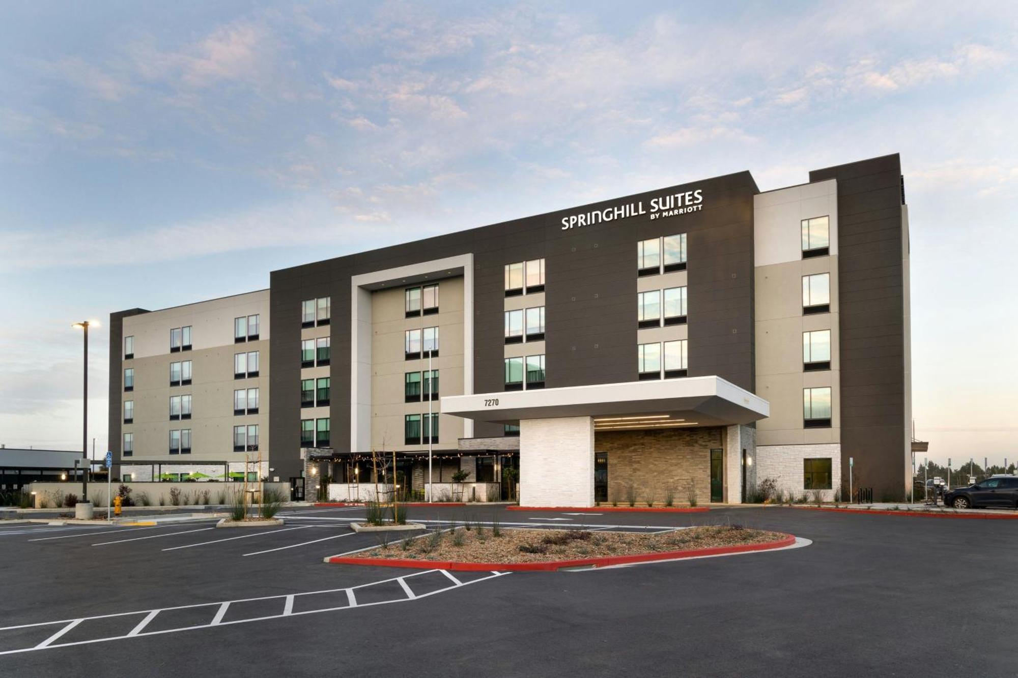 Springhill Suites By Marriott Pleasanton Exterior foto